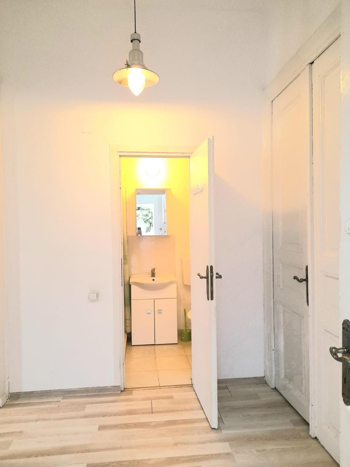 ブカレストCasa Liveniアパートメント エクステリア 写真